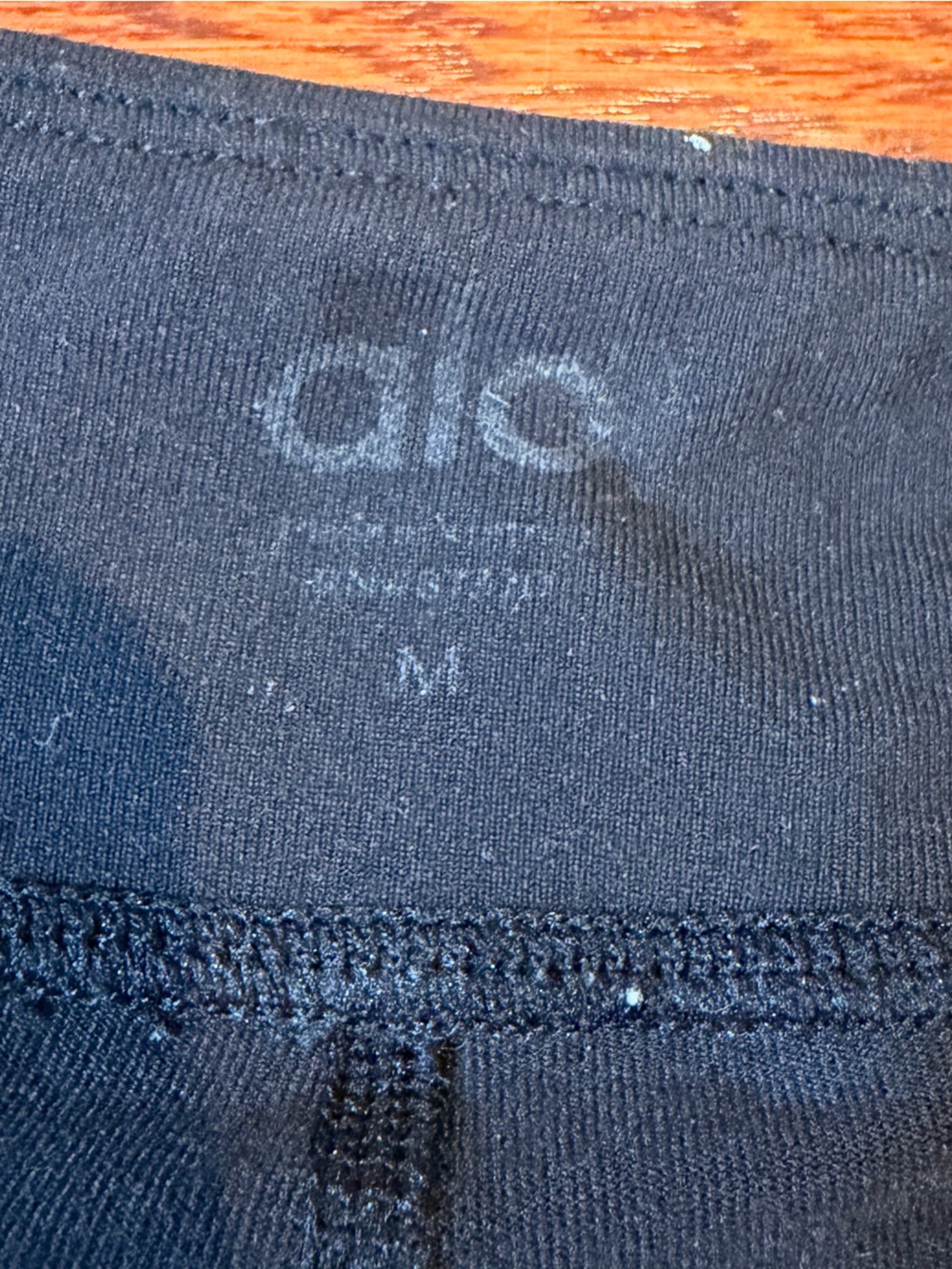 Alo Black Flared Yoga Pants Medium - Picture 5 of 8
